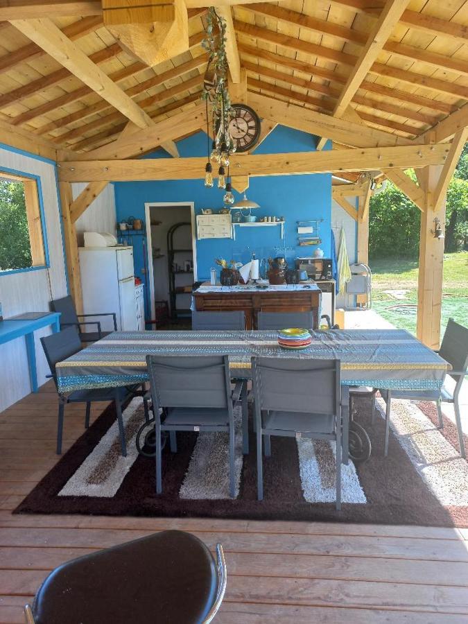 Les Chalets Salineens Salies-du-Salat Eksteriør bilde